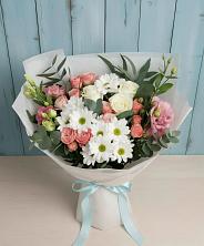 Букет цветов из:  Розы, Лизиантусы и Хризантемы в Вулканном