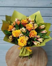 Букет цветов из:  Альстромерии и Розы в Вулканном