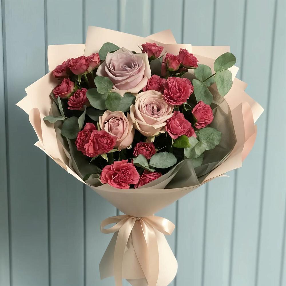 Букет цветов из: Гвоздики и Розы в Вулканном