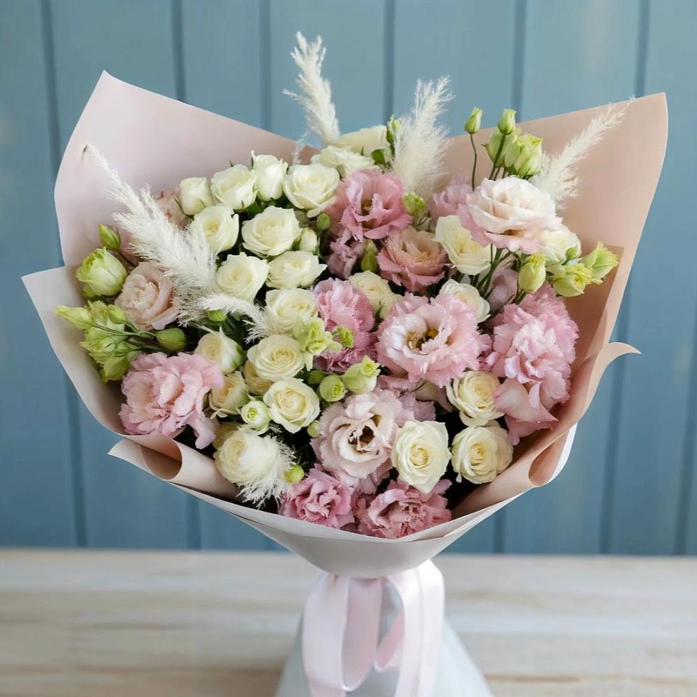 Букет цветов из: Альстромерии и Розы в Вулканном