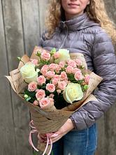 Букет голос любви в Вулканном Букет цветов из: Розы в Вулканном