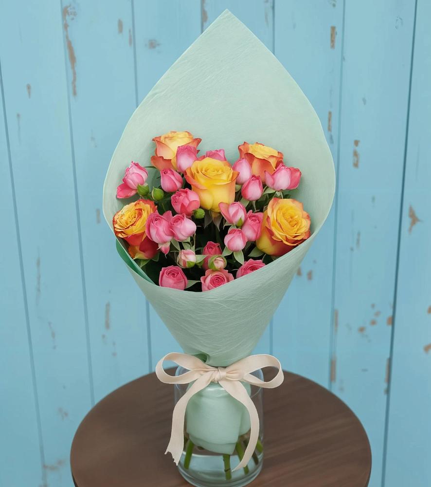 Букет цветов из: Розы в Вулканном