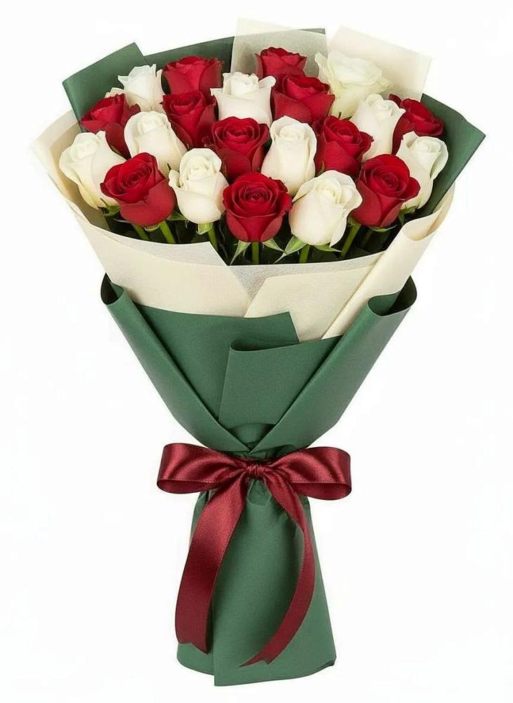 Букет Микс из красных и белых роз в Вулканном