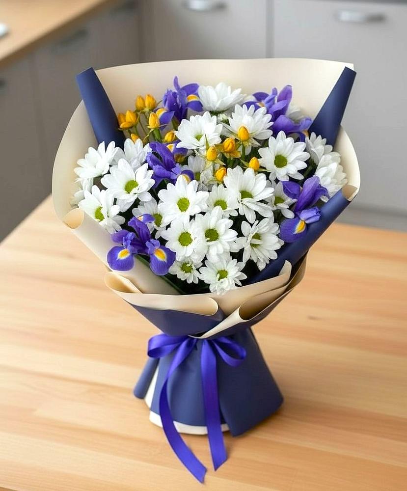 Букет цветов из: Розы, Ирисы и Хризантемы в Вулканном