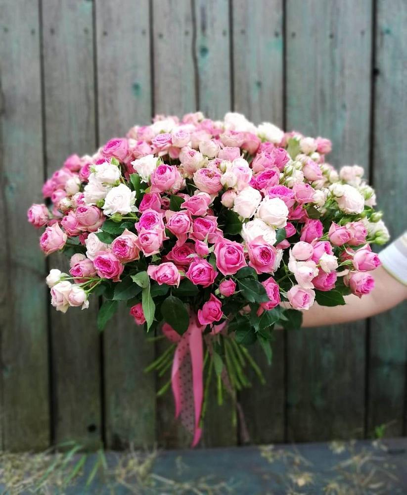 Букет Розовые кустовые розы Натали и Лав Лидия в Вулканном