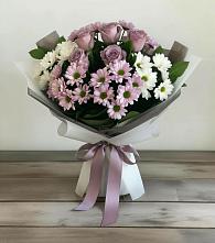 Букет цветов из:  Хризантемы и Розы в Вулканном
