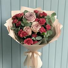 Букет цветов из:  Гвоздики и Розы в Вулканном