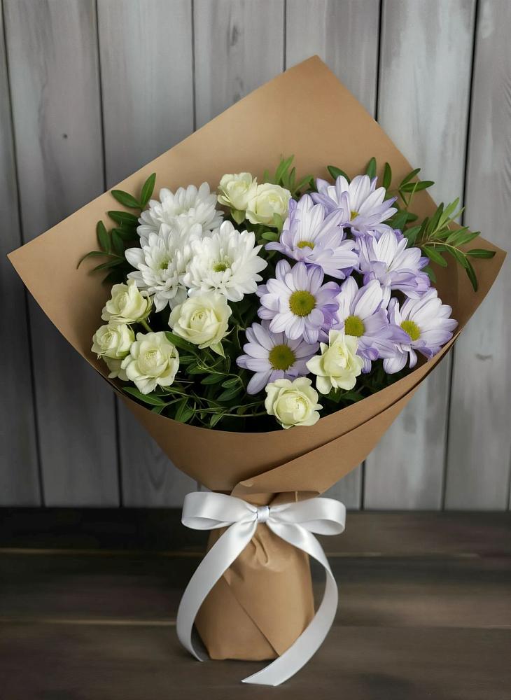 Букет цветов из: Хризантемы и Розы в Вулканном